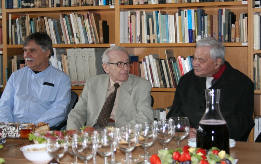 J. Bažant, P. Oliva a P. Spunar.